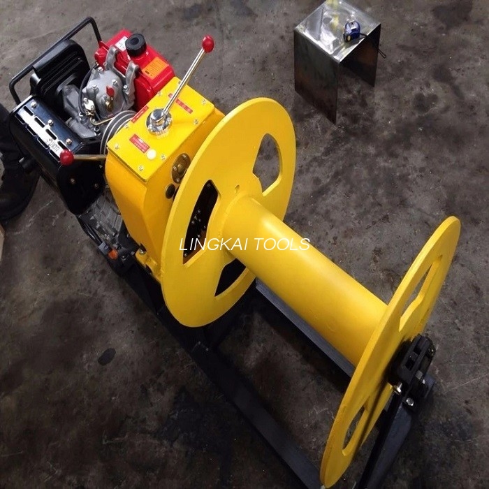 Gasoline / Diesel Engine Cable Winch Puller Tolle Winch Stringing Equipment 2 Ton